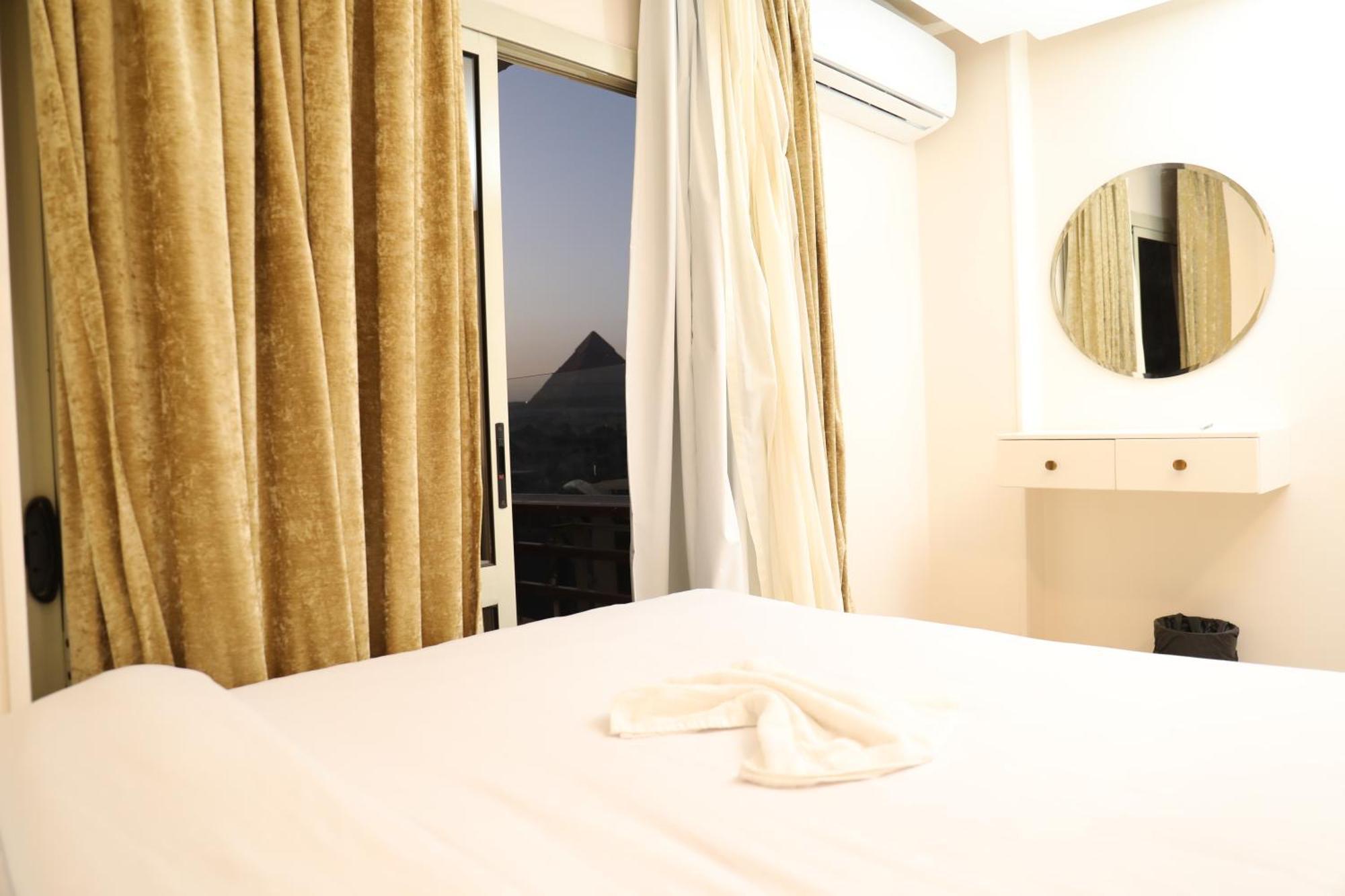 Pyramids Heart Hotel Kafrat al Jabal Екстер'єр фото
