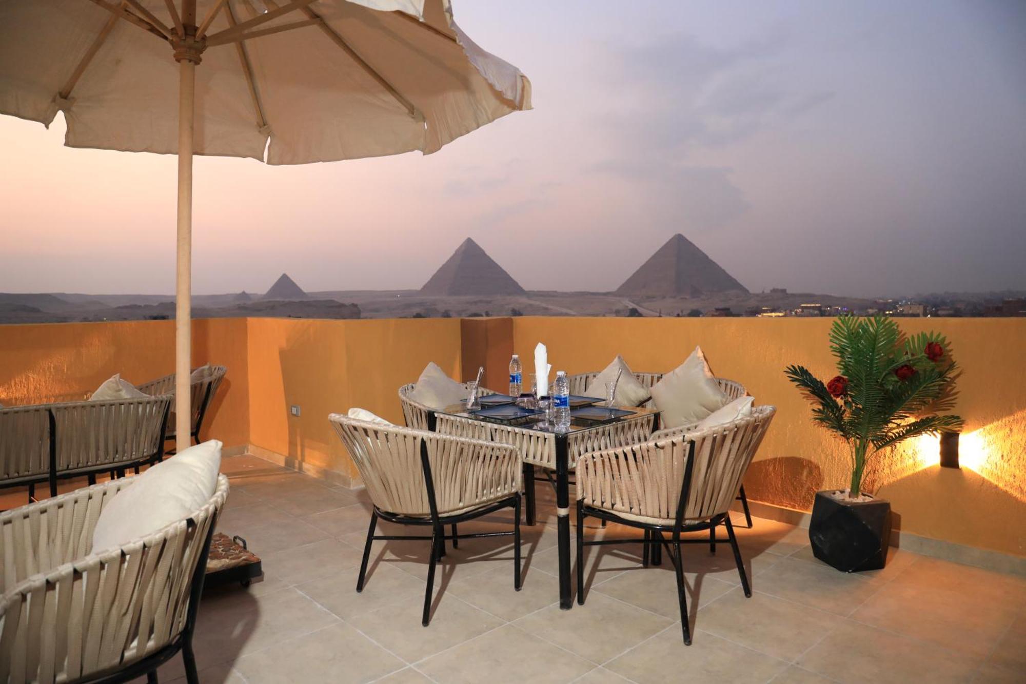 Pyramids Heart Hotel Kafrat al Jabal Екстер'єр фото